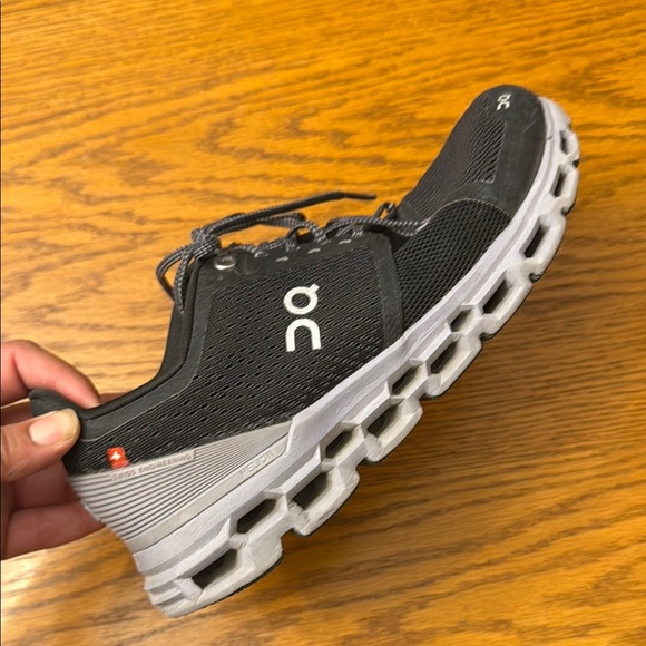 On Running sneakers - Picture 6 of 6